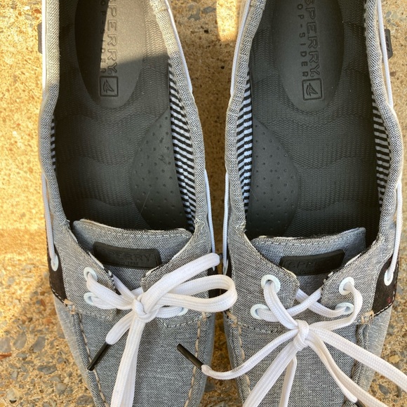 Sperry shoes size 8.5. Gray and white - Picture 3 of 3